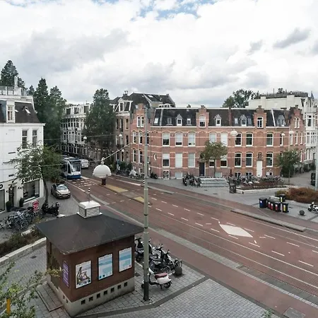 Museum District Studio 1 *
